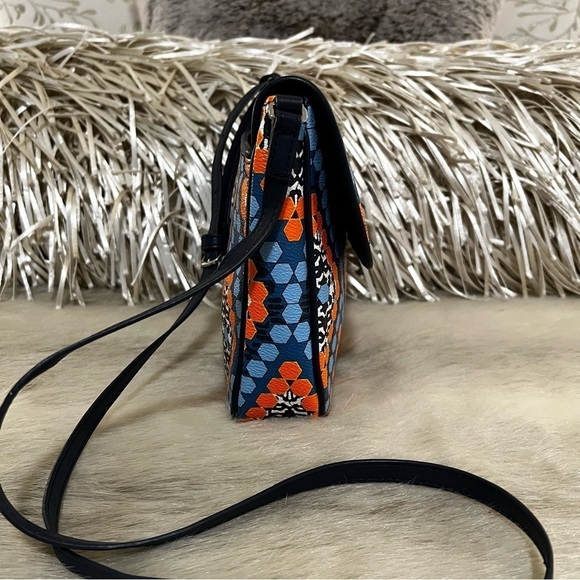 New VERA BRADLEY Marrakech Beads Flap Crossbody Blue Orange Commute Adjustable - Picture 11 of 14